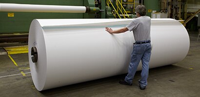 3M paper manufacturing products to enable flying splices on the supercalendar
