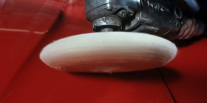 Learn more about polishing applications using 3M products for the marine industry
