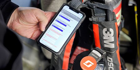 Checking equipment with software on phone
